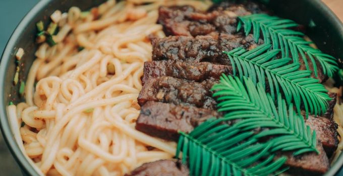 calories in pork rib ends