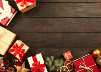 green christmas ribbons decor