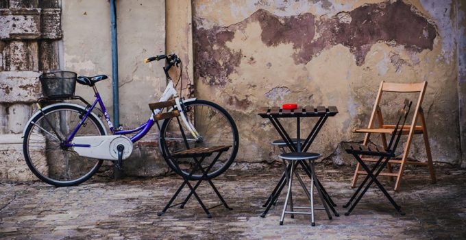 amish furniture enhances outdoors