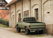 best folding door wheels