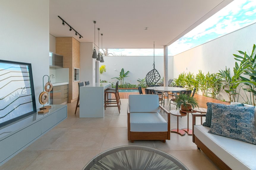 Weather resistant outdoor lighting