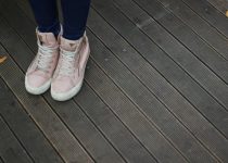 choosing outdoor deck accessories