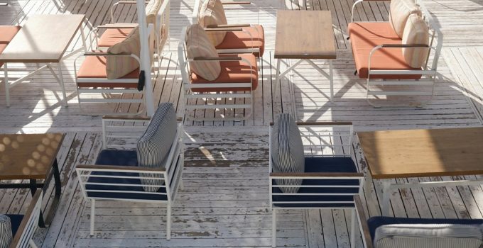 compact and functional decking