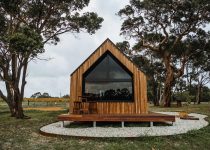contemporary outdoor deck trends