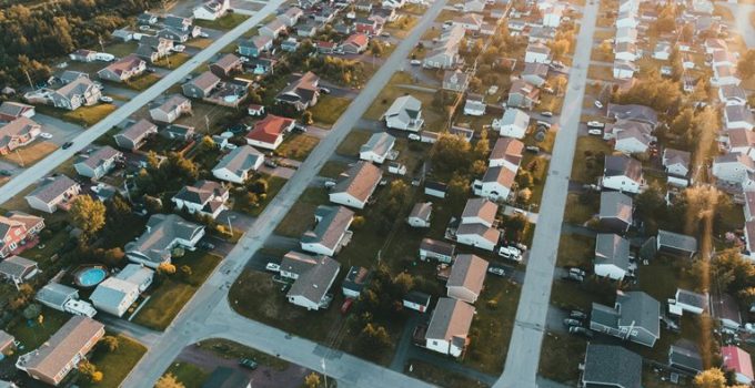 modern backyard lighting styles