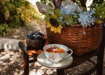 outdoor wicker color pairing