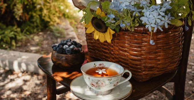 outdoor wicker color pairing