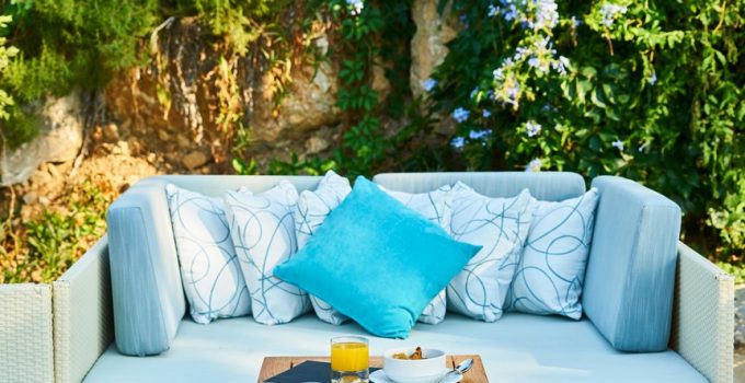 wicker throws for outdoors