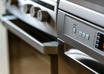 cleaning grill with baking soda