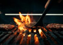 cleaning porcelain grill grates