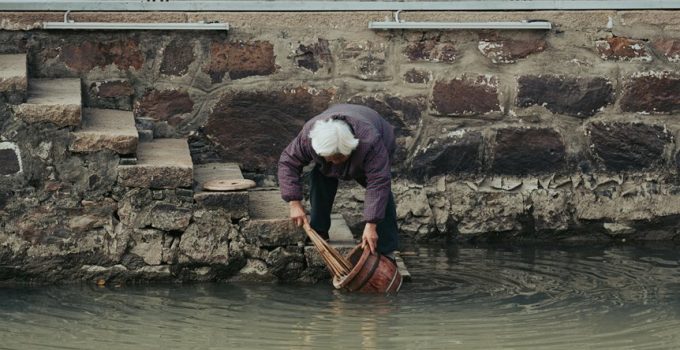 dry stacked stone construction method