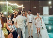 elegant poolside wedding decor