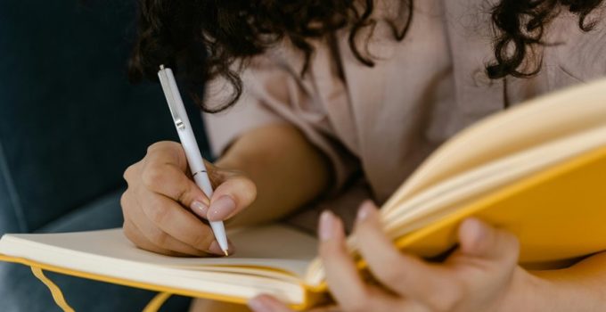 outdoor seating for weddings