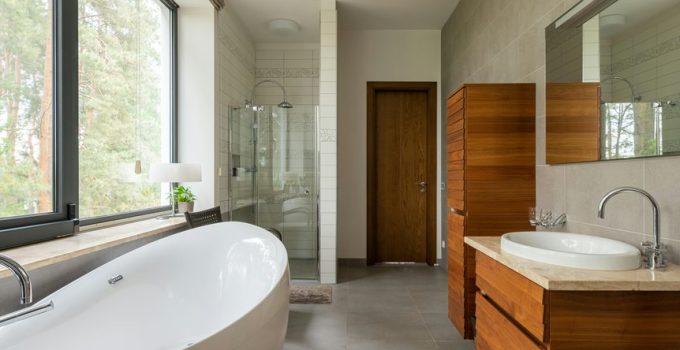 outdoor shower niche installation