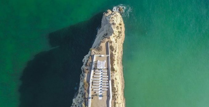 outdoor tvs on porches