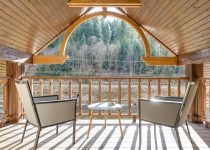 rustic deck railing materials