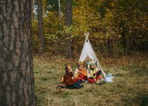seasonal campsite decoration ideas