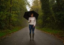 using lanai in rain